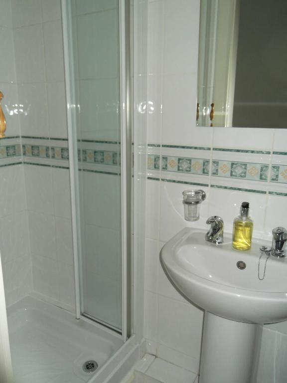 Lyndhurst Guest House อัลเวอร์สตัน ห้อง รูปภาพ